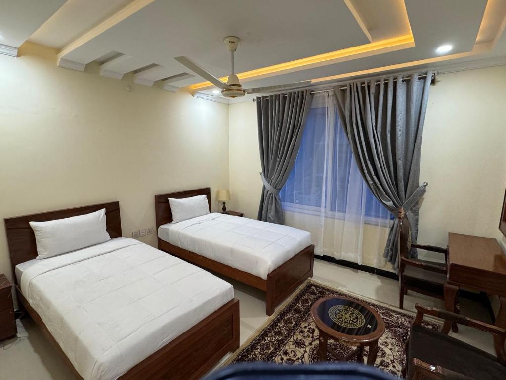 Triple Room with Garden View