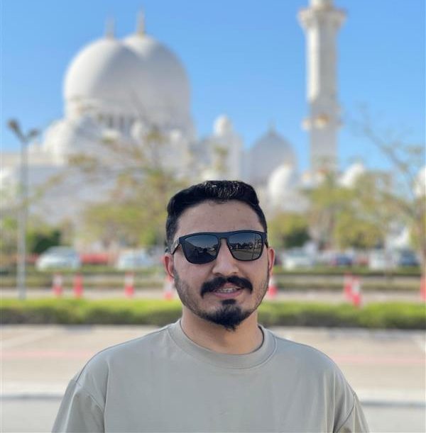 Naveed Sharif
