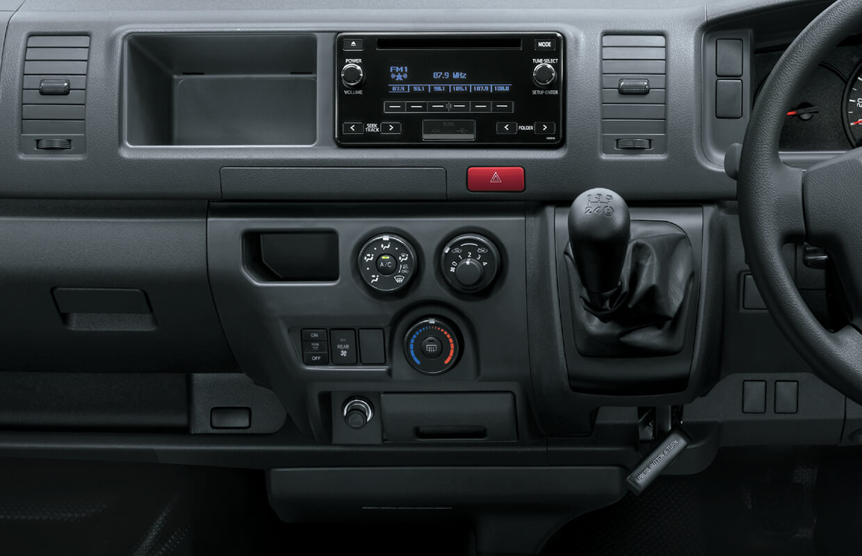 Hiace Grand Cabin